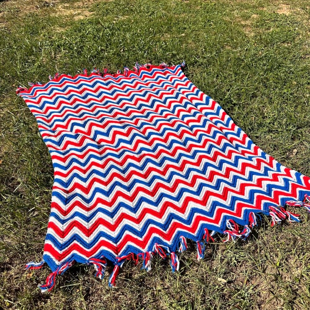 Handmade Crochet Afghan Blanket Red White Blue Chevron Ripple Tassel 68x48